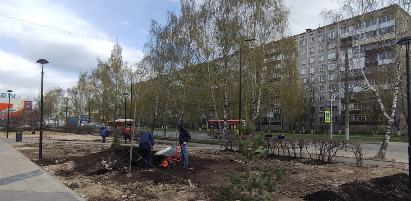 Дефекты устраняют в благоустроенном сквере на проспекте 70 лет Октября в Нижнем Новгороде - фото 1
