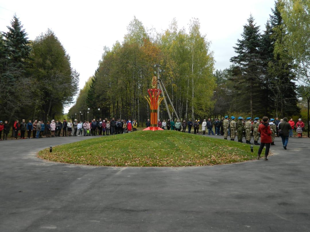 Парк Победы благоустроен в поселке Большое Мурашкино Нижегородской области  в сентябре 2019